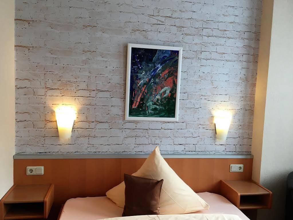 Hotel Stadt Hamburg Am Fluss Saarbrücken Exteriér fotografie